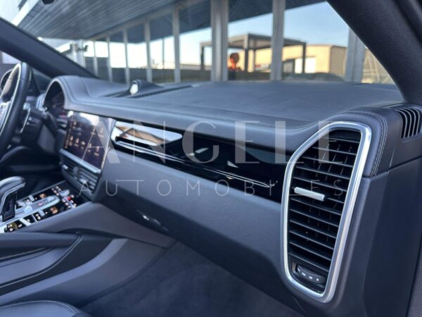 PORSCHE CAYENNE E-HYBRID – Image 6