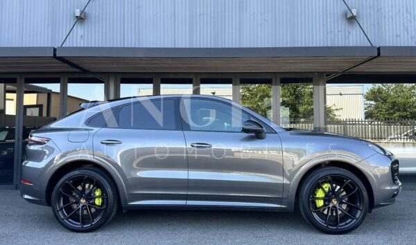 PORSCHE CAYENNE E-HYBRID – Image 8
