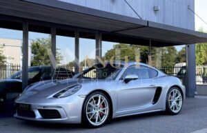 CAYMAN 718