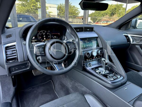 F-TYPE – Image 10