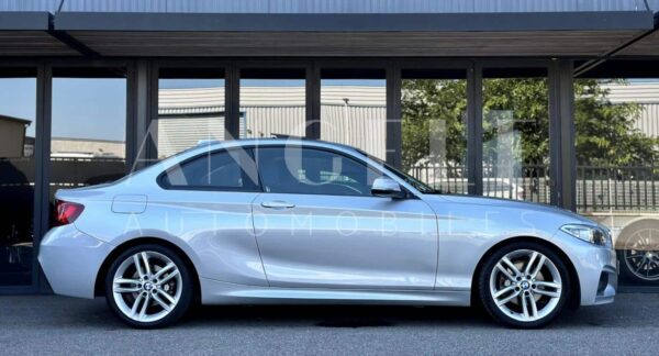 BMW 220I – Image 14