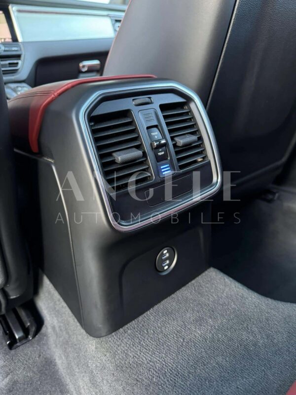 MACAN TURBO – Image 10