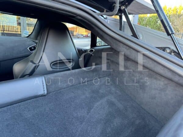 ASTON MARTIN VANTAGE – Image 14