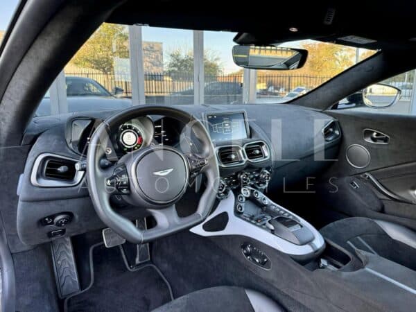 ASTON MARTIN VANTAGE – Image 8