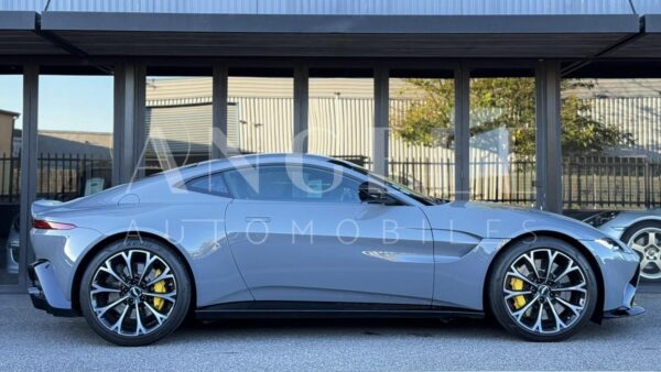 ASTON MARTIN VANTAGE – Image 6