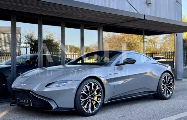 ASTON MARTIN VANTAGE
