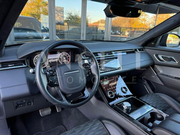 LAND ROVER VELAR – Image 16