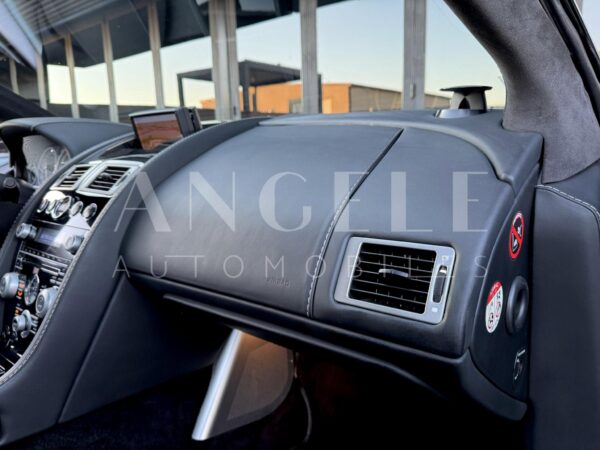 ASTON MARTIN DBS – Image 12