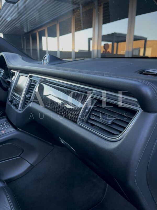 MACAN S – Image 15