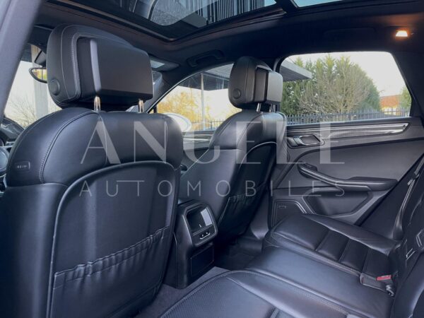MACAN S – Image 2