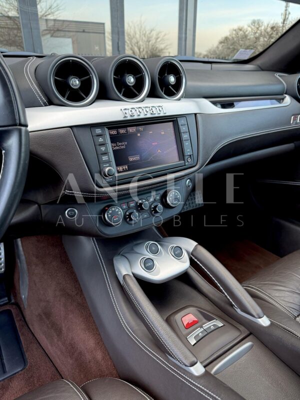 FERRARI FF – Image 7