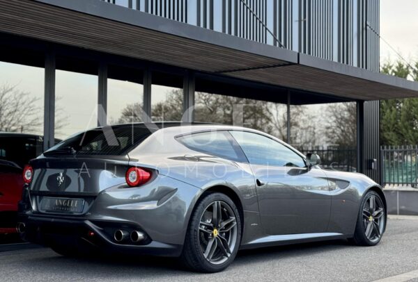 FERRARI FF – Image 11