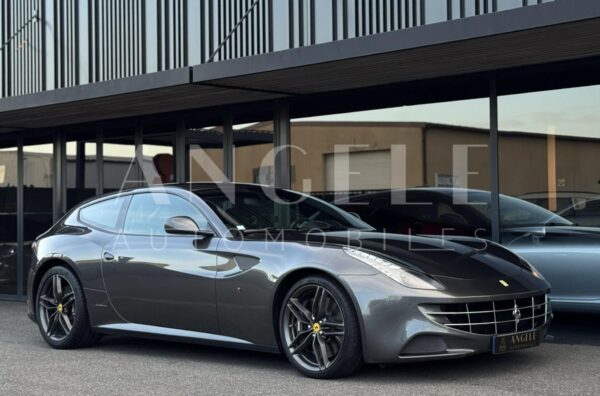 FERRARI FF – Image 12