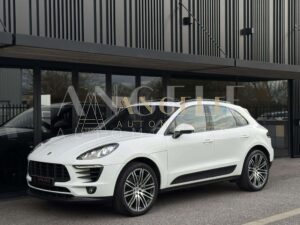 PORSCHE MACAN S