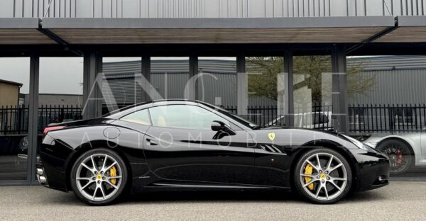 FERRARI CALIFORNIA – Image 9