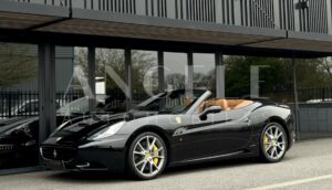 FERRARI CALIFORNIA NERO