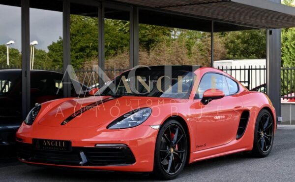 PORSCHE 718