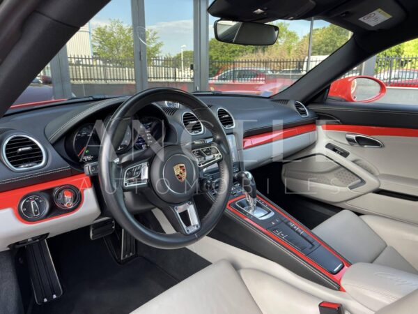 PORSCHE 718 – Image 4