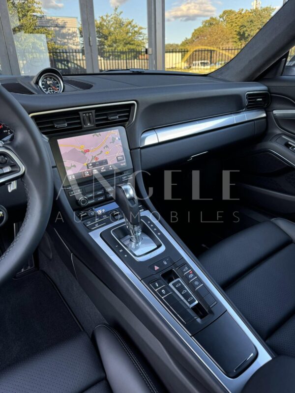 PORSCHE 991 CARRERA 4 – Image 3