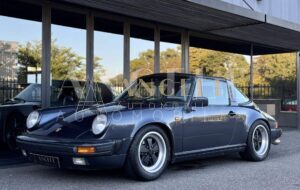 PORSCHE 911 TARGA