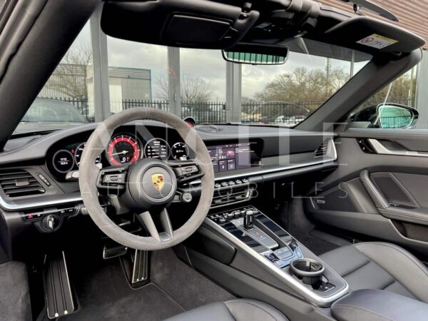 PORSCHE 992 TARGA 4S – Image 6
