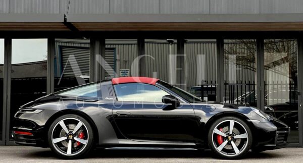 PORSCHE 992 TARGA 4S – Image 14