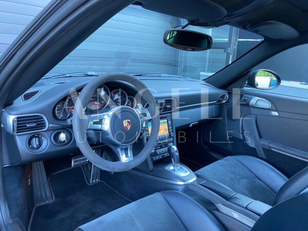 Porsche Carrera 4 GTS – Image 10