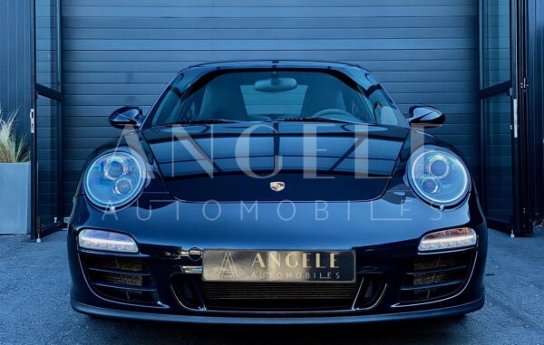 Porsche Carrera 4 GTS – Image 12