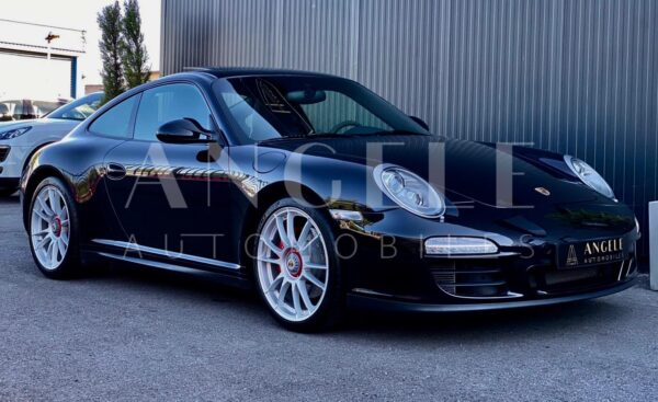 Porsche Carrera 4 GTS – Image 13
