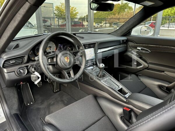 PORSCHE GT3 TOURING – Image 17
