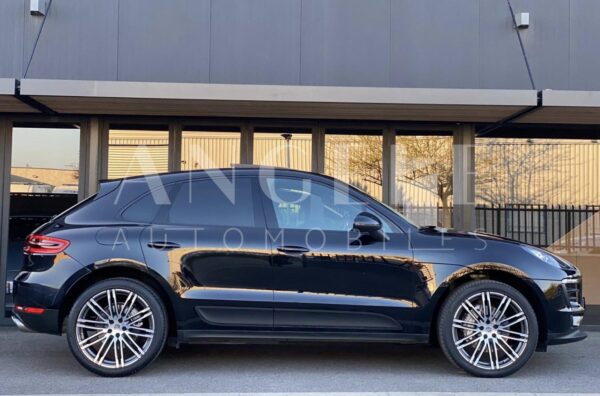 Porsche Macan 3.0 – Image 10
