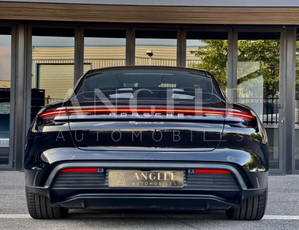 PORSCHE TAYCAN – Image 7