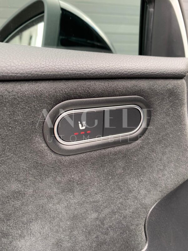 MERCEDES  A35 AMG – Image 19