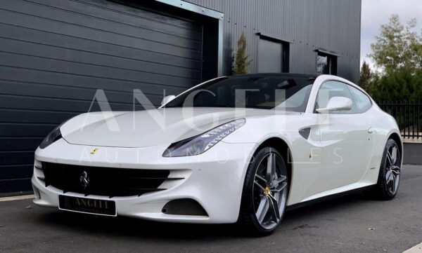 FERRARI FF