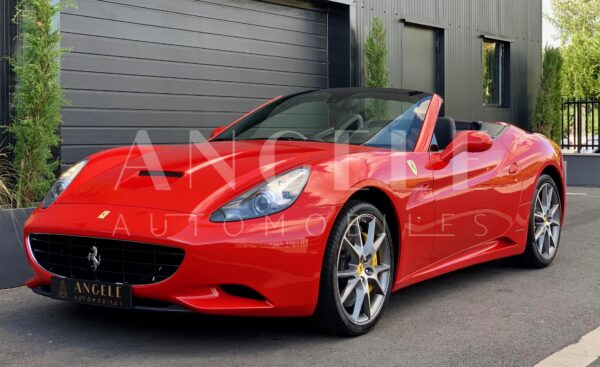 FERRARI CALIFORNIA V8