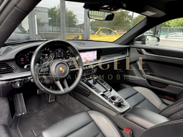 PORSCHE 992 CARRERA TOULOUSE ANGELE AUTOMOBILES