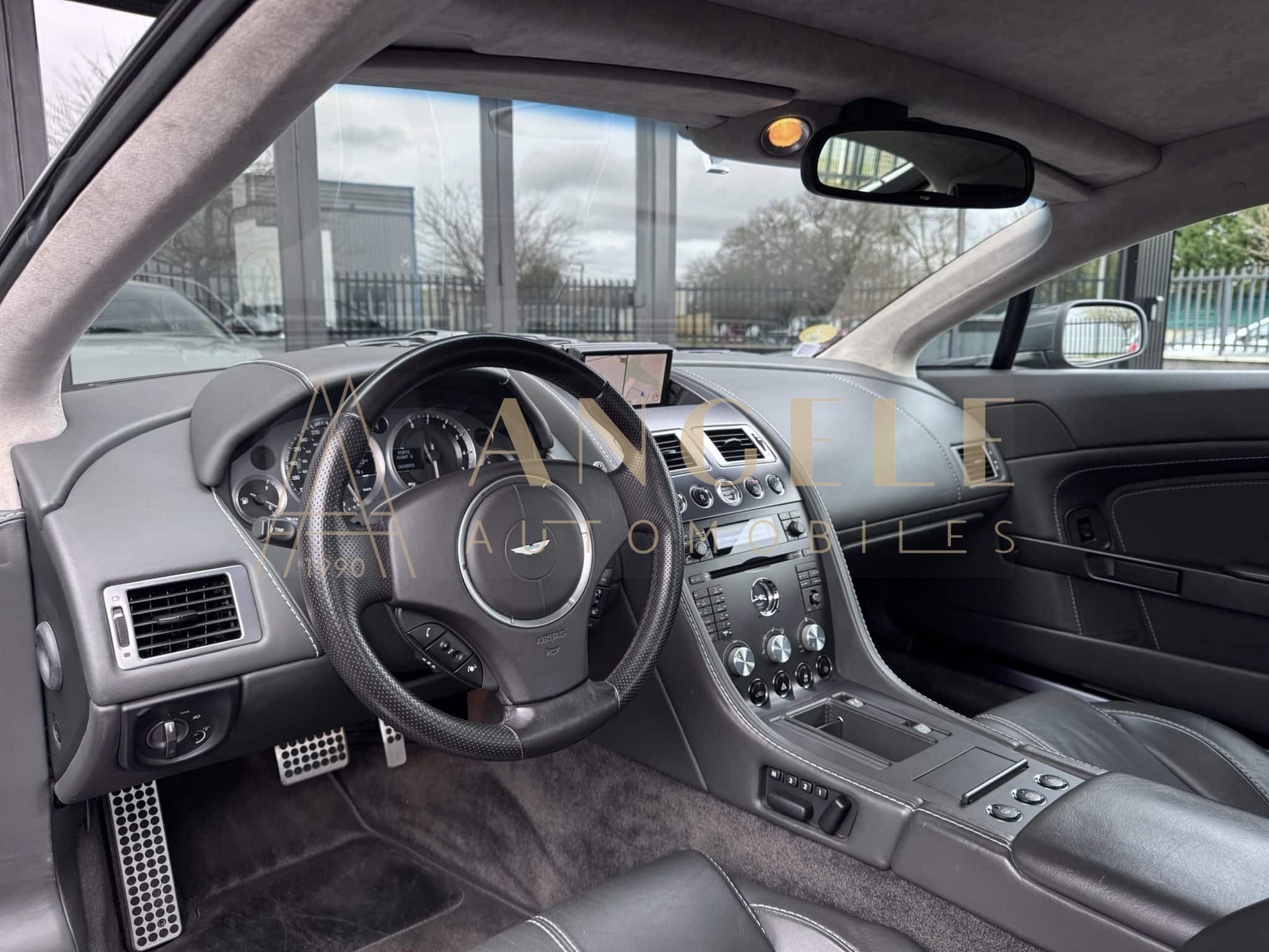 ASTON MARTIN VANTAGE TOULOUSE ANGELE AUTOMOBILES