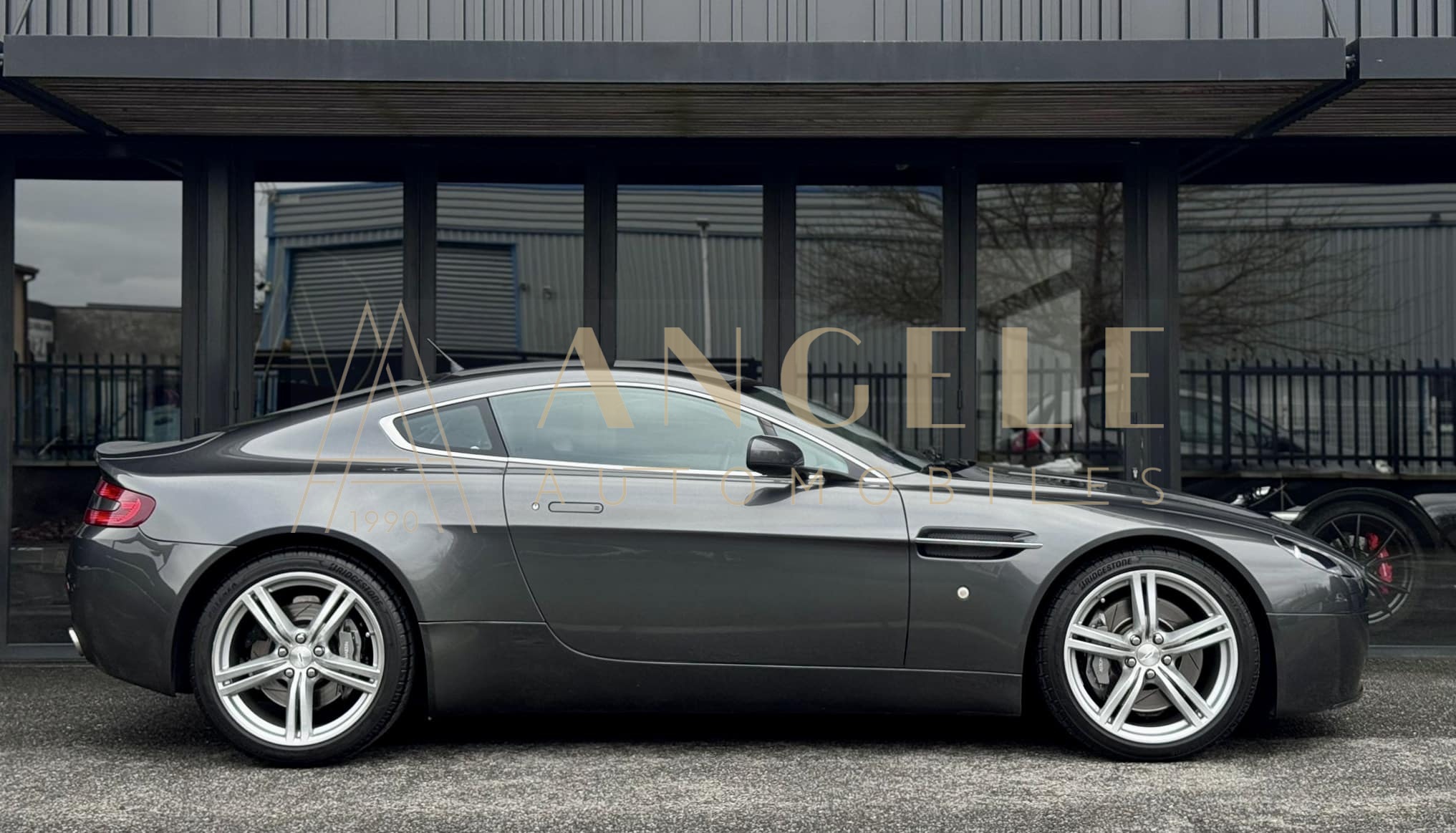 ASTON MARTIN VANTAGE TOULOUSE ANGELE AUTOMOBILES