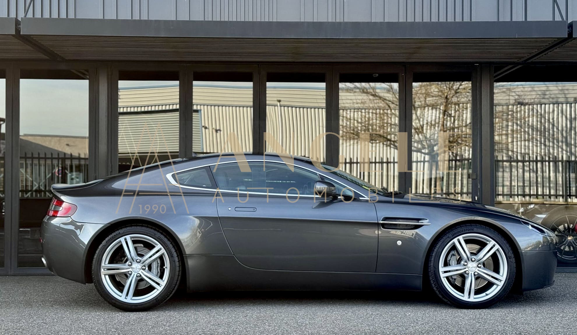 ASTON MARTIN VANTAGE TOULOUSE ANGELE AUTOMOBILES