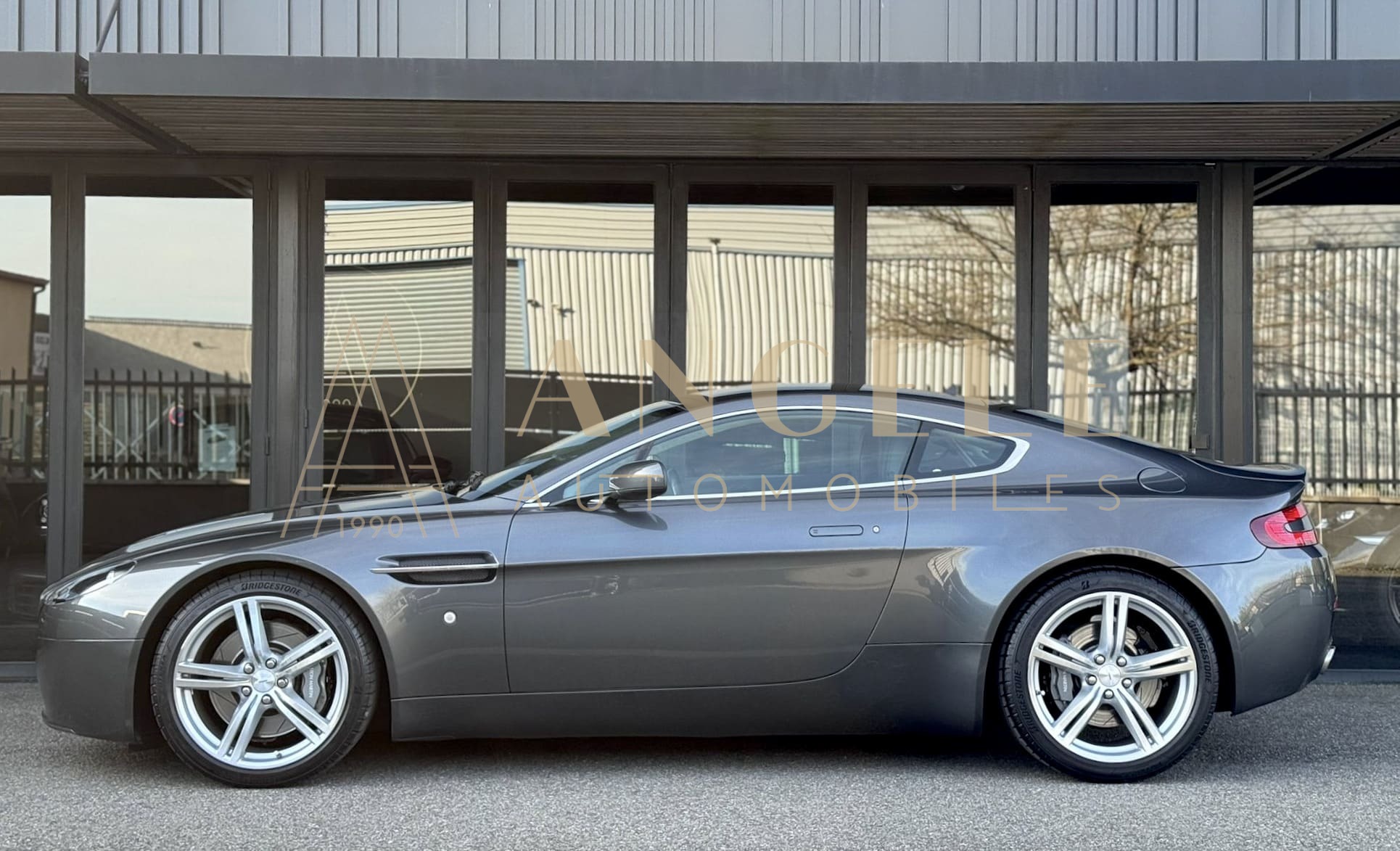 ASTON MARTIN VANTAGE TOULOUSE ANGELE AUTOMOBILES