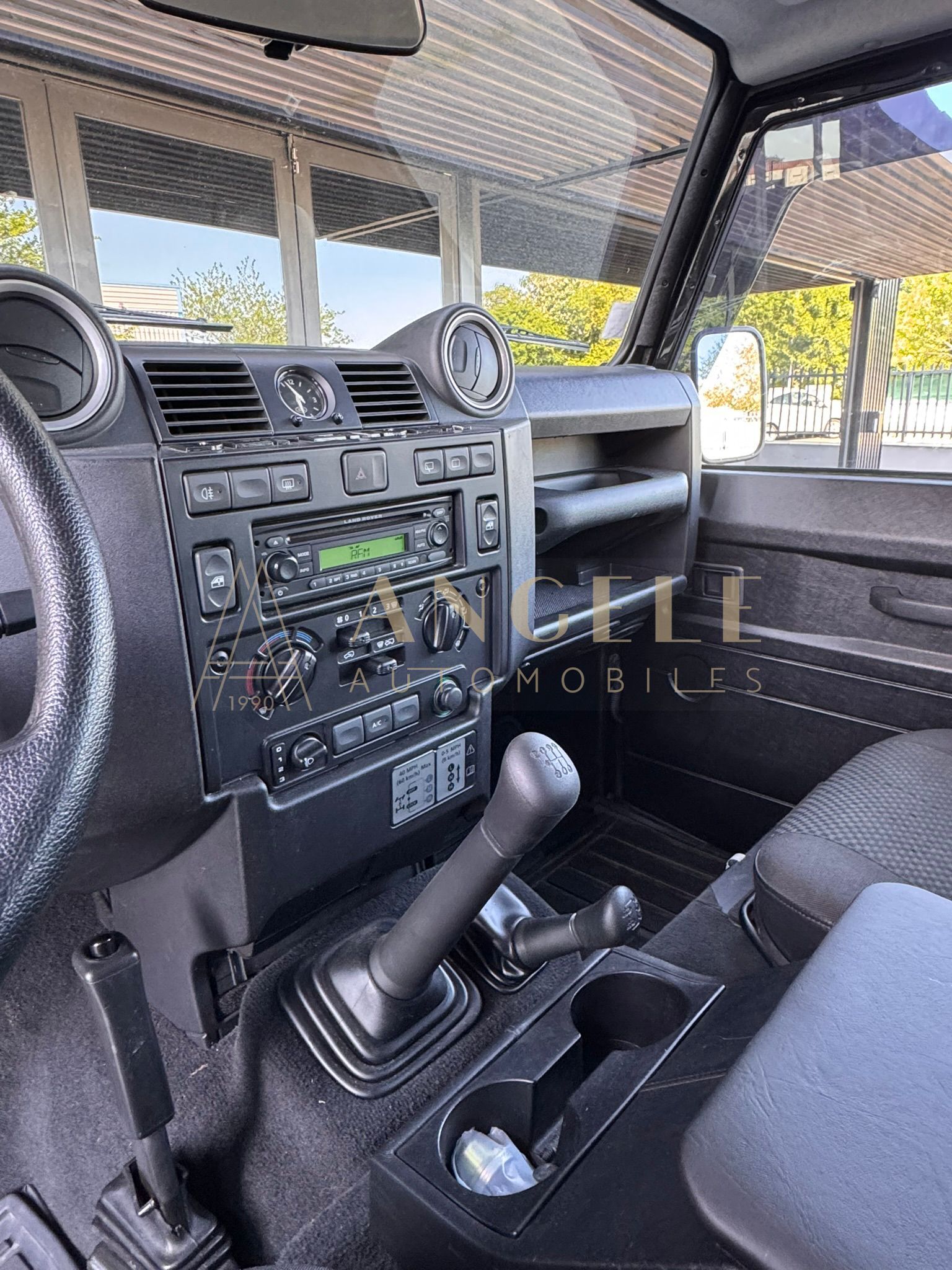 LAND ROVER DEFENDER 110 SW ANGELE AUTOMOBILES TOULOUSE